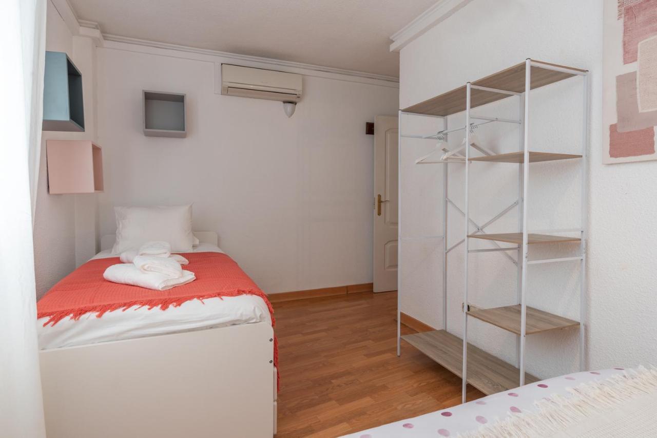גרנדה Tuguest San Agustin II Apartment מראה חיצוני תמונה